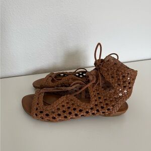 New Joie 100% leather Brown Woven gladiator lace up Sandals